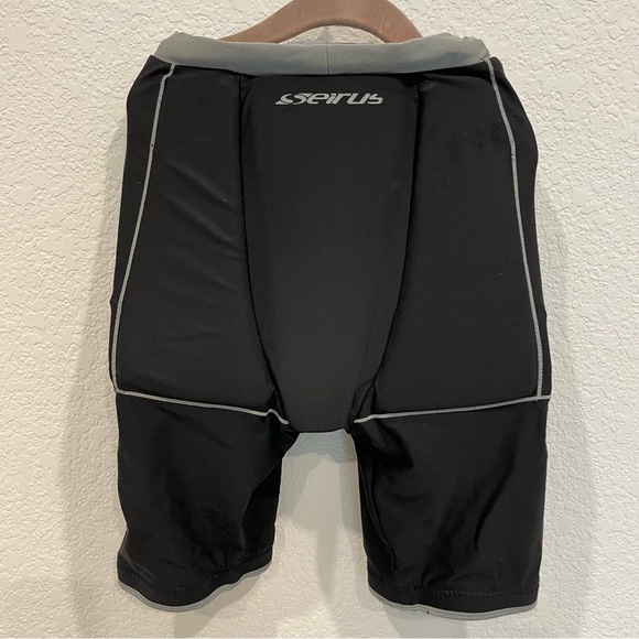 Seirus super padded shorts - Picture 4 of 5